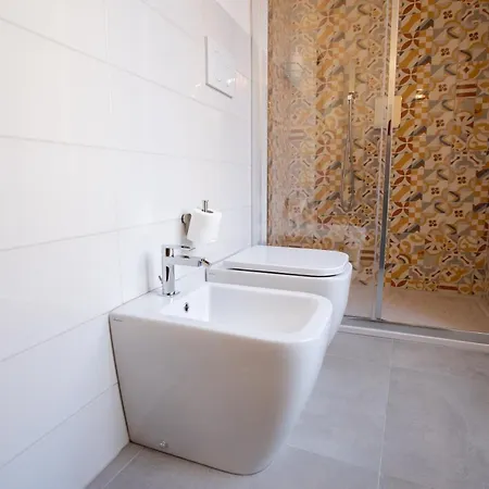 1428 בית הארחה